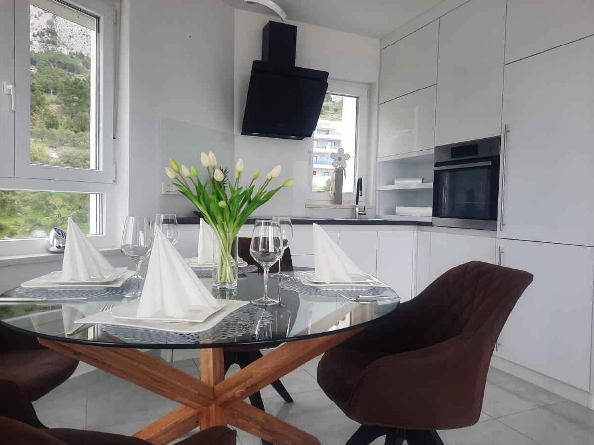 Apartment Anny De Luxe With Sea View Makarska Zewnętrze zdjęcie